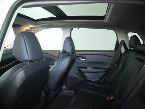 Certified 2023 Nissan Rogue SL w/ SL Premium Package AWD/4WD image 15
