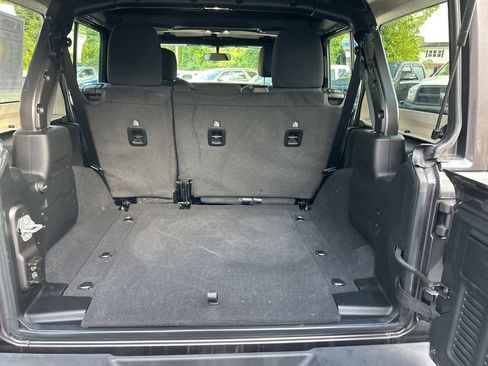 Certified 2022 Jeep Wrangler Unlimited Sport image 29