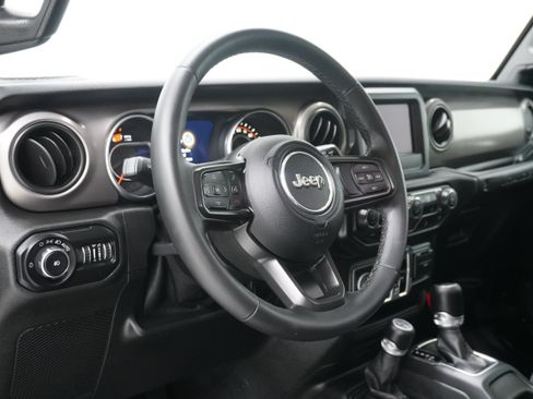 Used 2020 Jeep Wrangler Unlimited Sport AWD/4WD image 11