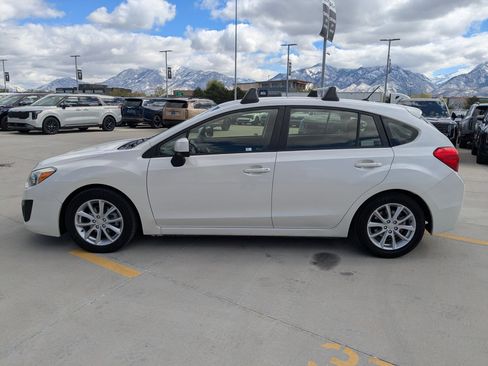 Used 2014 Subaru Impreza 2.0i Premium w/ All-Weather Package w/CVT AWD/4WD image 2