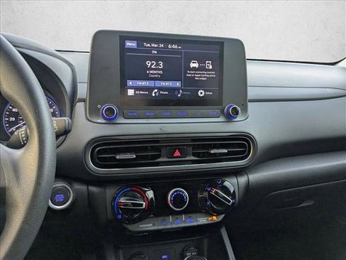 Used 2022 Hyundai Kona SEL w/ Cargo Package image 10