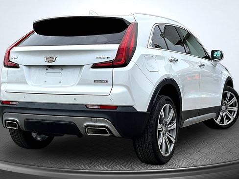 Used 2023 Cadillac XT4 Premium Luxury FWD image 6