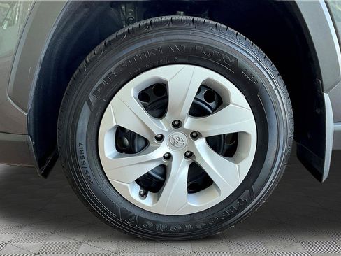 Used 2024 Toyota RAV4 LE image 32