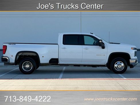Used 2024 Chevrolet Silverado 3500 LT w/ Convenience Package image 9