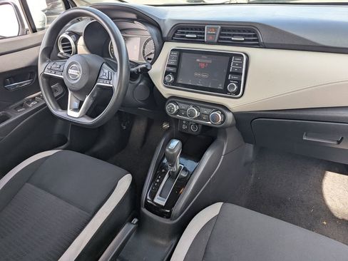 Used 2021 Nissan Versa SV FWD image 30