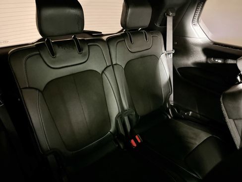 Used 2024 Jeep Grand Cherokee L Altitude image 36