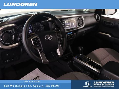 Used 2023 Toyota Tacoma SR5 w/ Technology Package AWD/4WD image 8