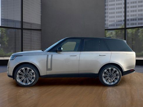 New 2026 Land Rover Range Rover SE image 13