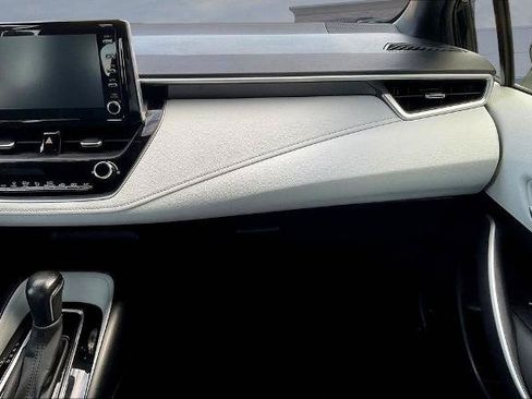 Used 2020 Toyota Corolla SE FWD image 24