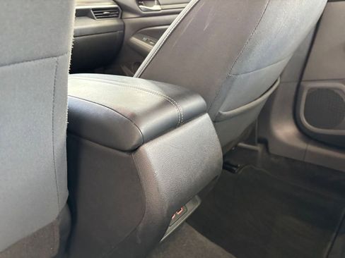 Used 2025 Nissan Altima 2.5 SV FWD image 23