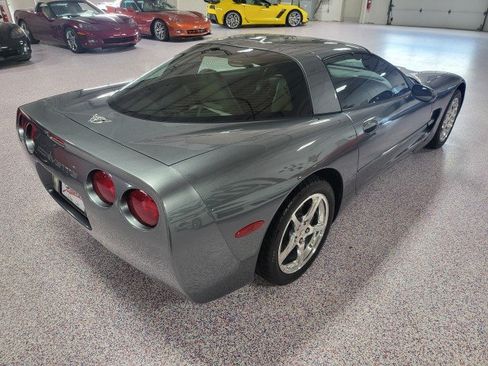 Used 2003 Chevrolet Corvette Coupe RWD image 6