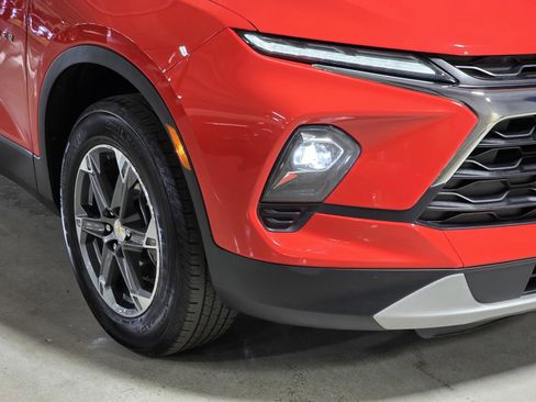 Used 2025 Chevrolet Blazer LT image 10