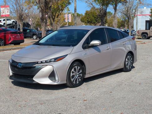 Used 2022 Toyota Prius Prime XLE image 1
