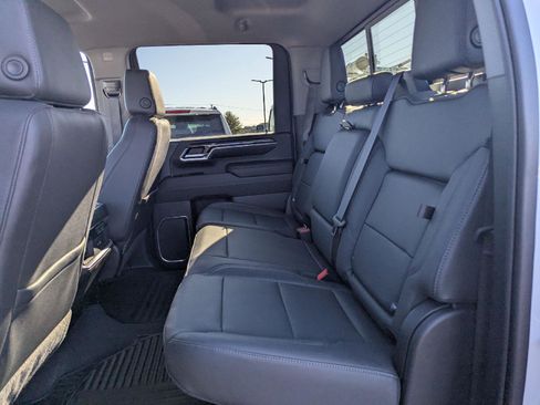 Used 2024 Chevrolet Silverado 2500 LTZ w/ LTZ Convenience Package image 31