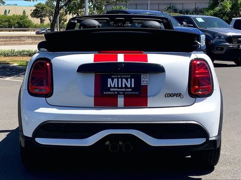 Used 2023 MINI Cooper S FWD image 4