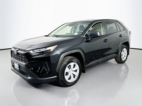 Used 2025 Toyota RAV4 LE image 3