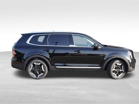 Certified 2024 Kia Telluride EX w/ EX Captain's Chair Package AWD/4WD image 3