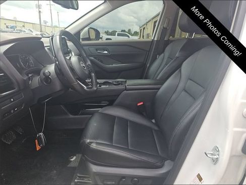 Used 2023 Nissan Rogue SL AWD/4WD image 6