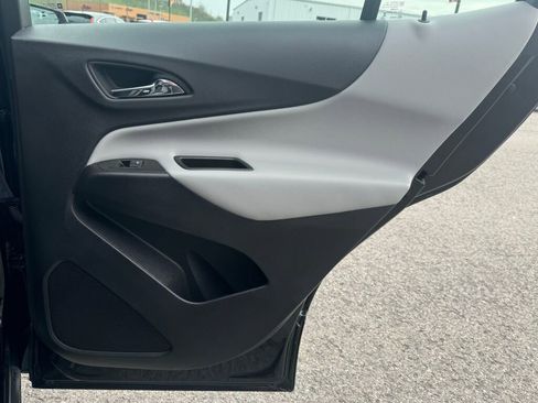 Used 2024 Chevrolet Equinox LS w/ Midnight Edition image 18