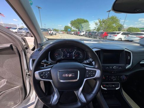 Used 2022 GMC Terrain SLE AWD/4WD image 34