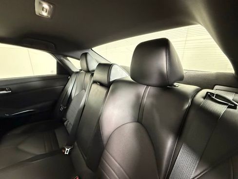 Used 2020 Toyota Avalon XSE image 27