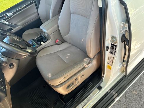 Used 2023 Lexus GX 460 Premium AWD/4WD image 13