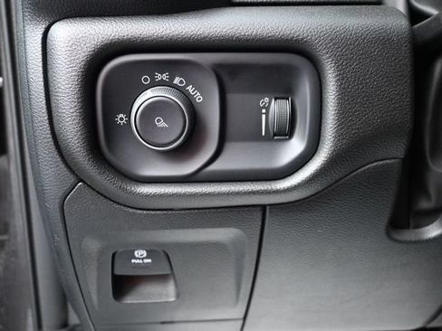 Used 2025 RAM 1500 Tradesman AWD/4WD image 17