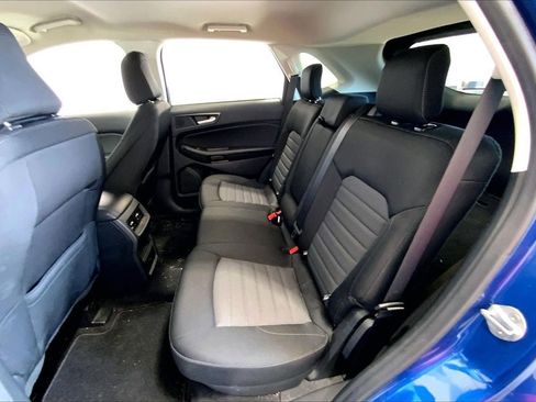 Used 2022 Ford Edge SE w/ Black Appearance Package image 24