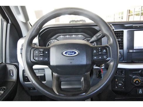 Used 2023 Ford F250 XL w/ 360-Degree Camera Package AWD/4WD image 9