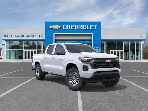 New 2026 Chevrolet Colorado LT RWD image 2