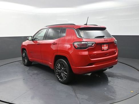 Used 2022 Jeep Compass Limited w/ (RED) Package AWD/4WD image 6