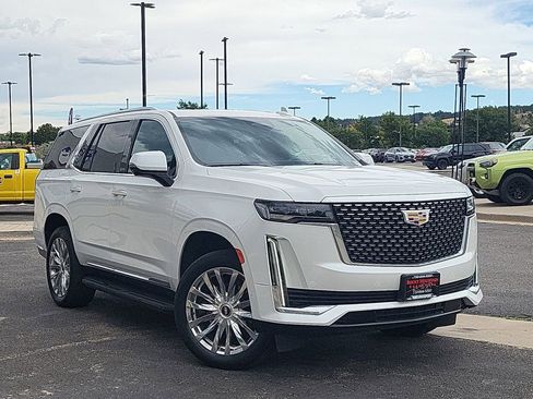 Used 2021 Cadillac Escalade Premium Luxury image 2