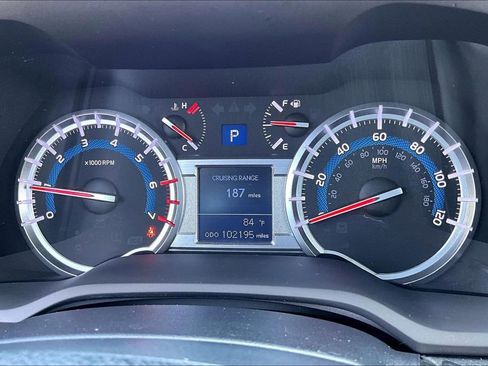 Used 2017 Toyota 4Runner Limited image 9