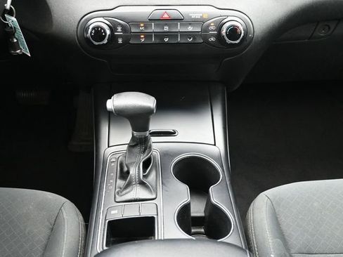 Used 2020 Kia Sorento LX image 23