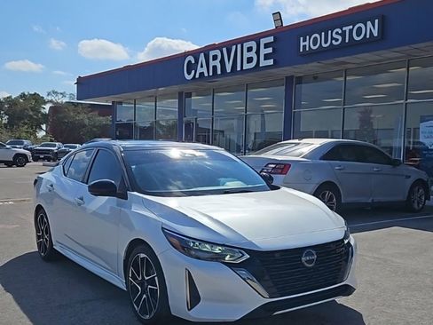 Used 2024 Nissan Sentra SR w/ SR Premium Package FWD image 1