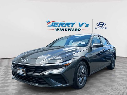 Certified 2024 Hyundai Elantra SEL image 1