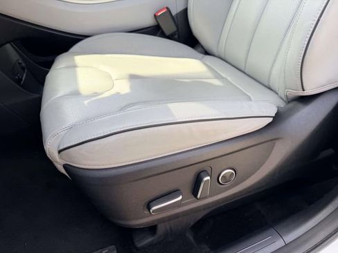 Used 2024 Hyundai Palisade SEL image 17