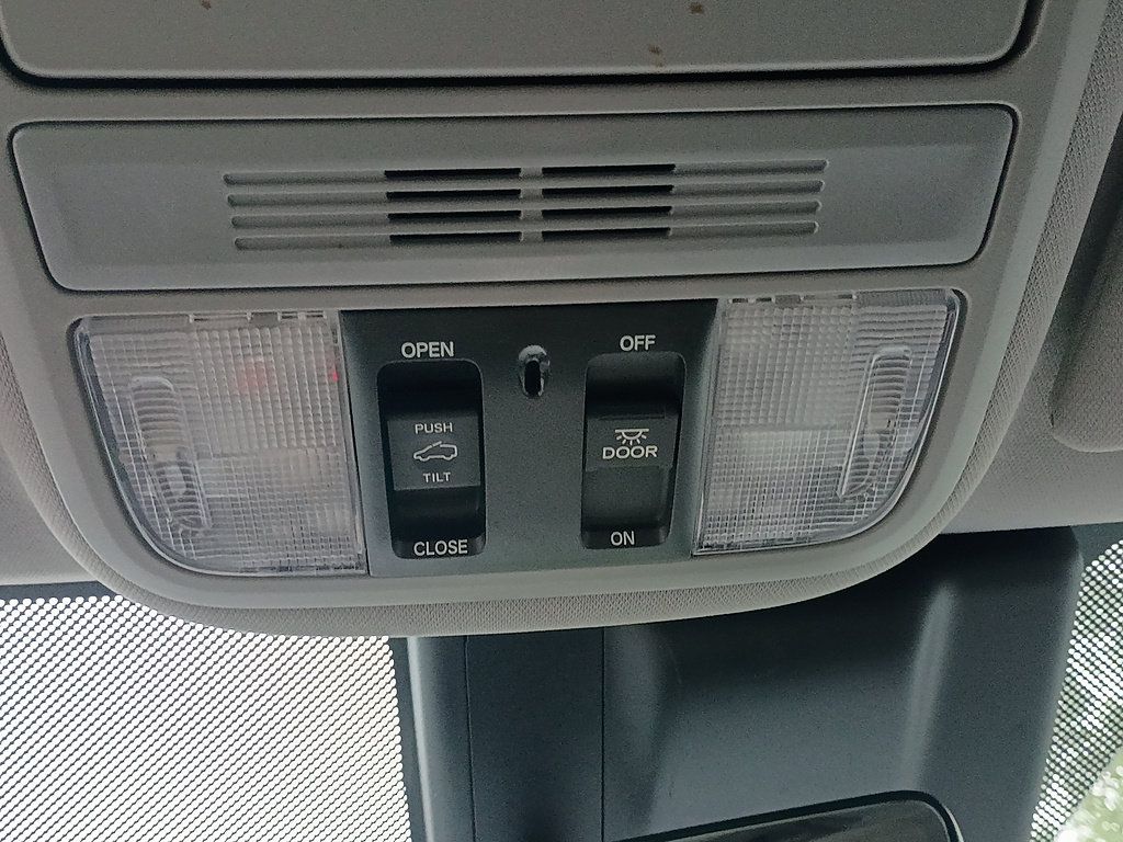 Used 2018 Honda Odyssey EX-L image 26