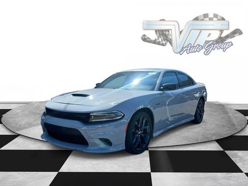Used 2022 Dodge Charger R/T w/ Blacktop Package RWD image 2