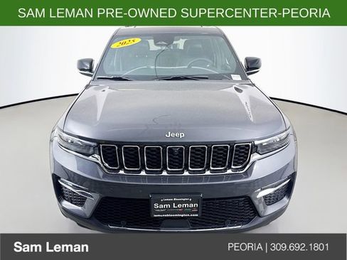Used 2025 Jeep Grand Cherokee Limited w/ Luxury Tech Group II AWD/4WD image 2