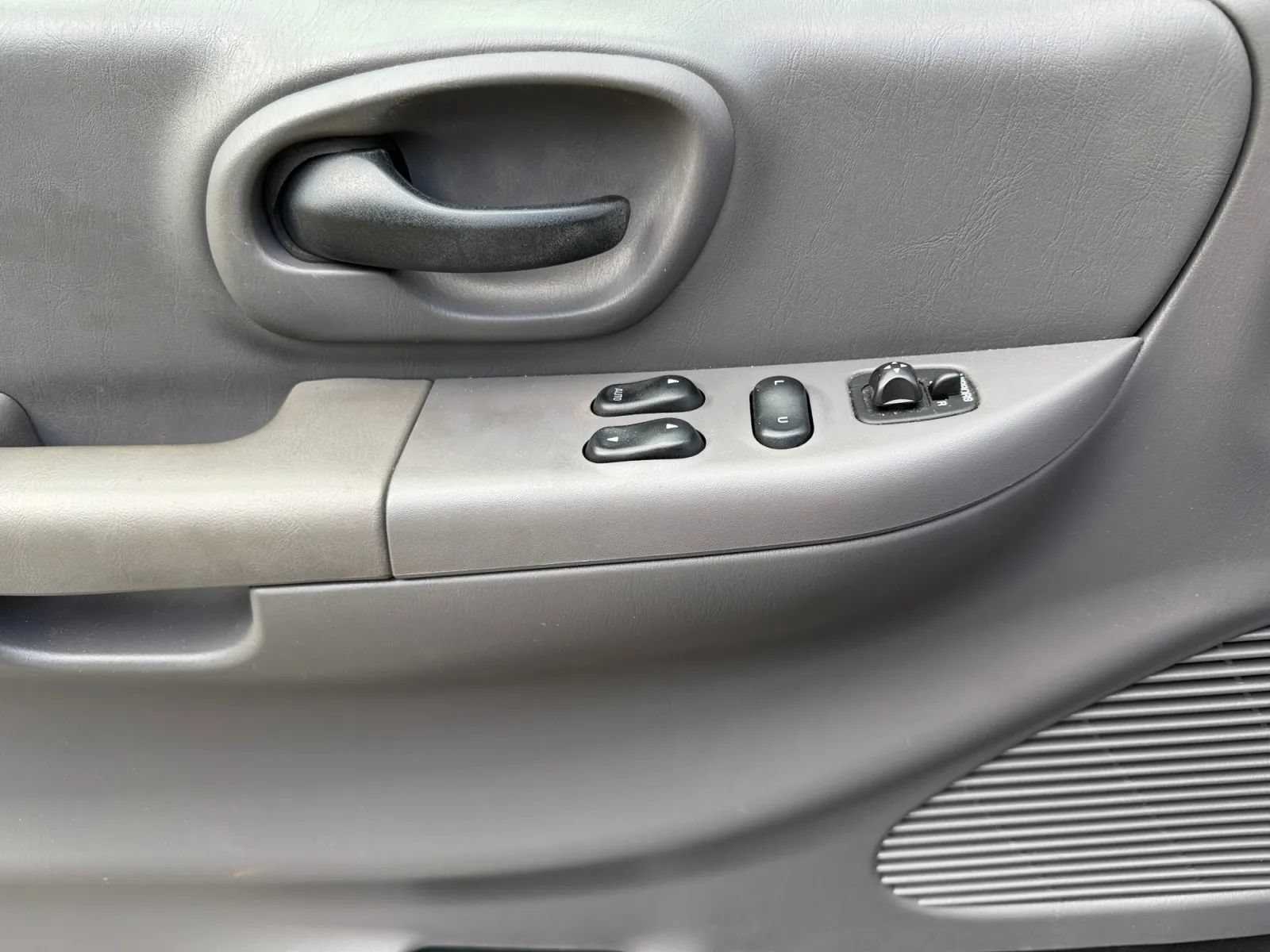 Used 2000 Ford F150 2WD Regular Cab image 17