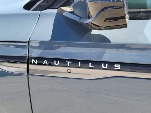 New 2026 Lincoln Nautilus Reserve AWD/4WD image 11