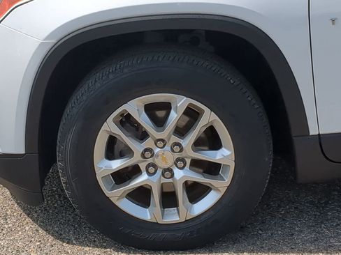 Used 2019 Chevrolet Traverse LS FWD image 14