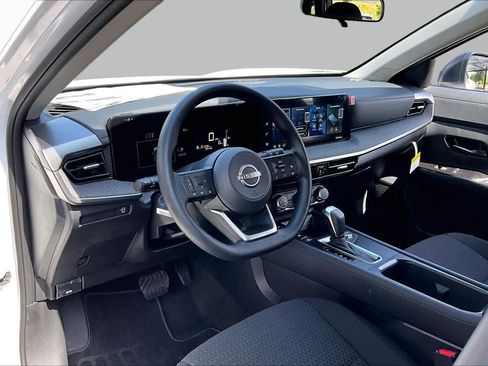 New 2026 Nissan Kicks S FWD image 8