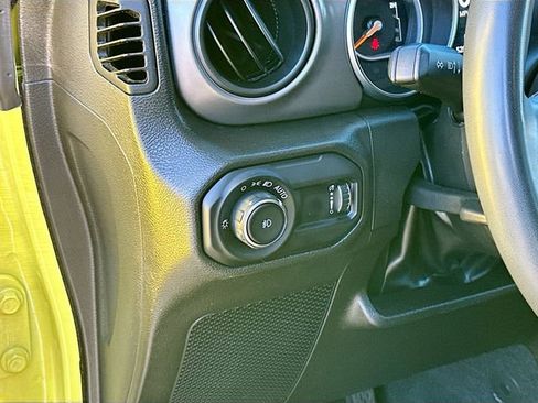 Used 2023 Jeep Wrangler Sport S image 10