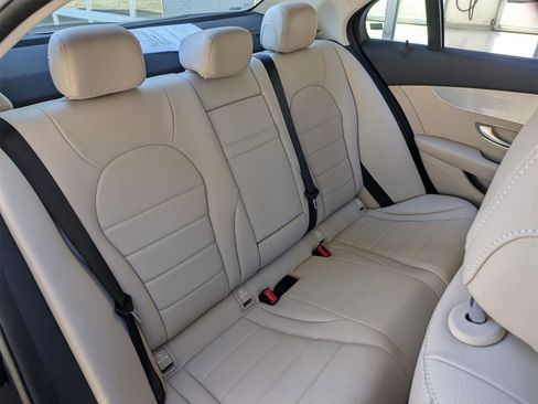 Used 2019 Mercedes-Benz C 300 Sedan image 29