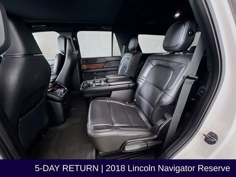 Used 2018 Lincoln Navigator Reserve w/ Technology Package image 28