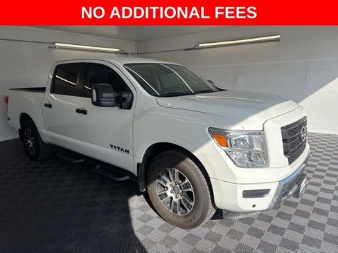 Used 2024 Nissan Titan SV w/ SV Convenience Package RWD image 1