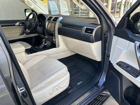Used 2021 Lexus GX 460 Premium image 30