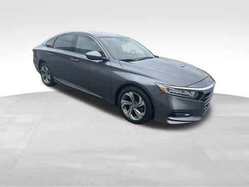 Used 2018 Honda Accord EX image 25